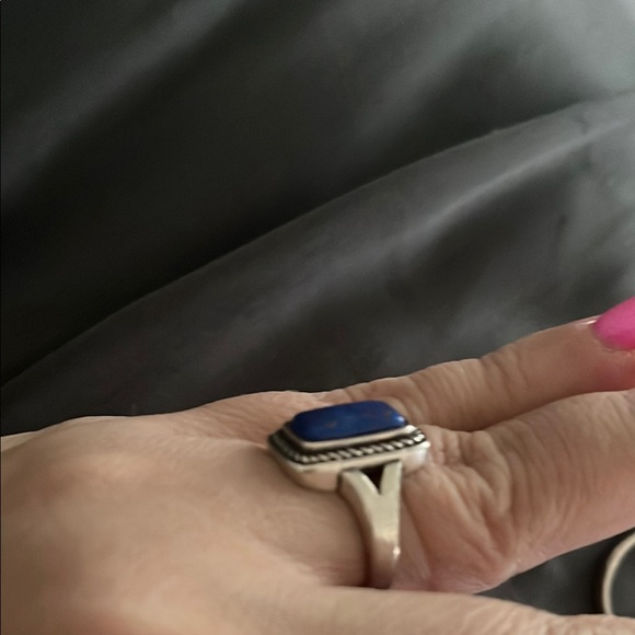 Genuine Lapis and .925 sterling silver ring - Picture 2 of 6